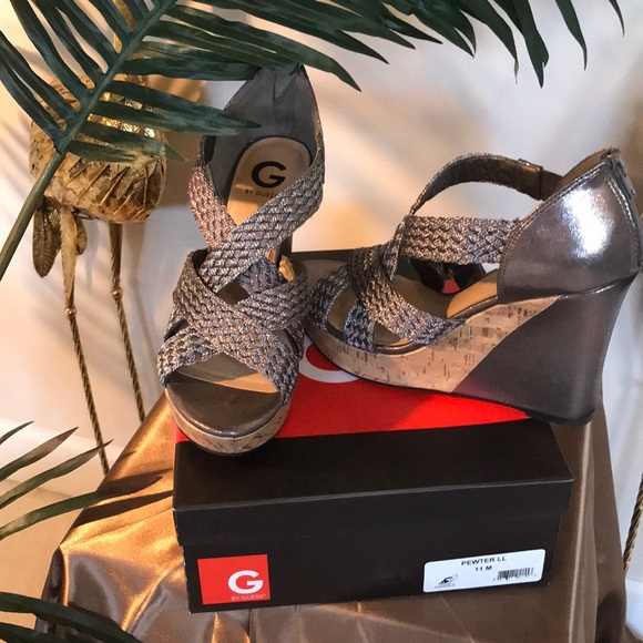 Guess Pewter LL SZ 11 - Picture 2 of 7